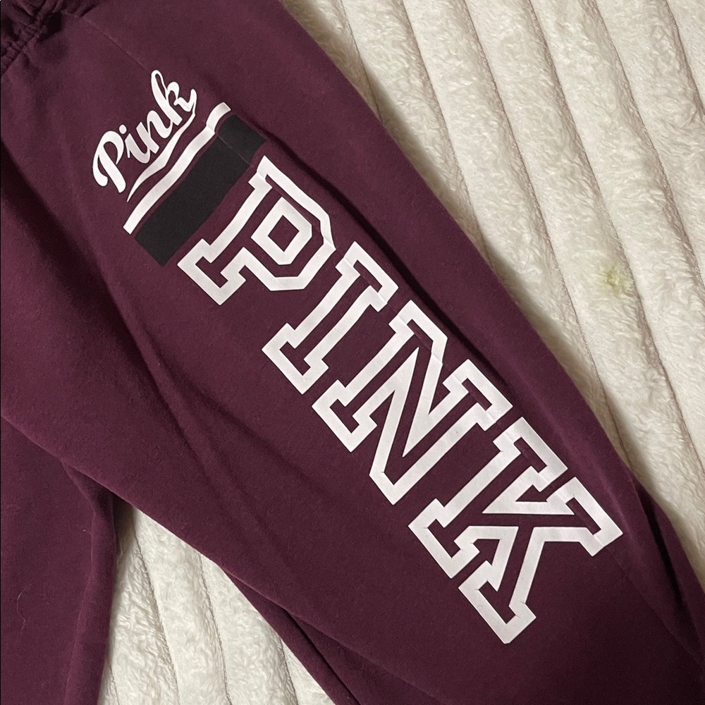 PINK VS Jogger | Size Medium - Picture 3 of 8